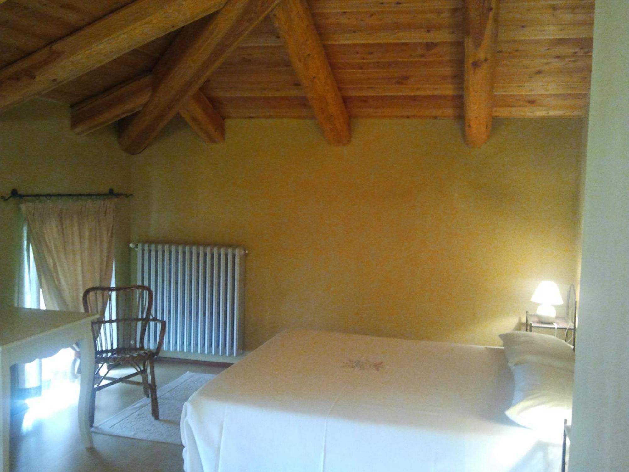 Locanda San Lorenzo Roddino Exteriör bild