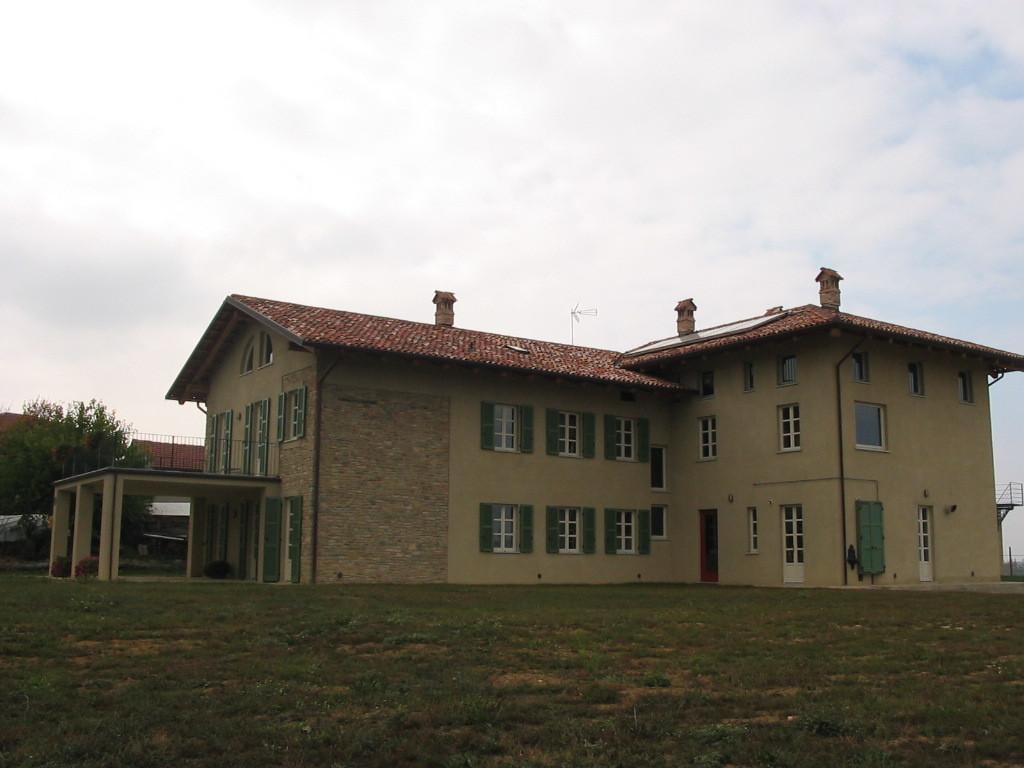 Locanda San Lorenzo Roddino Exteriör bild